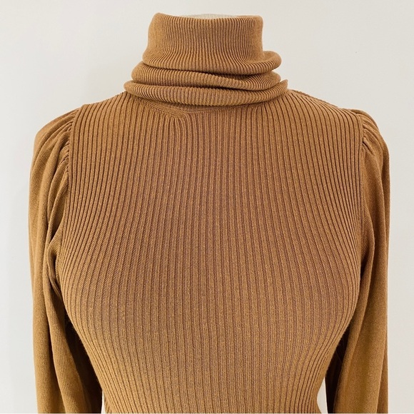 H&M tan pleated puff shoulders turtleneck - Picture 6 of 11